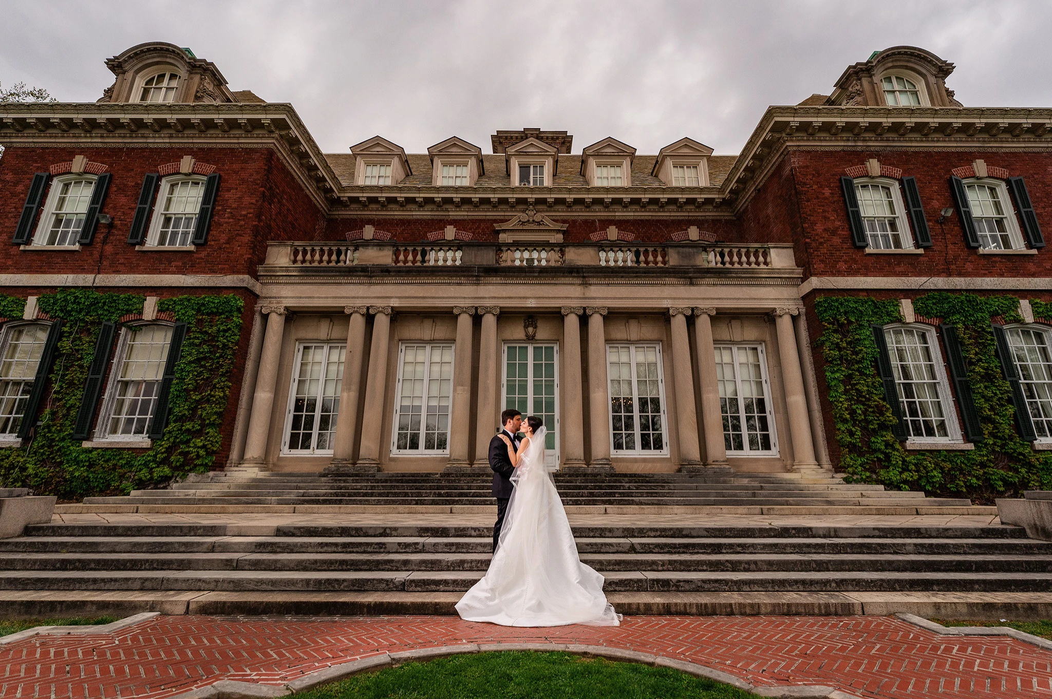 Photo of bride and groom at Westbury Manor